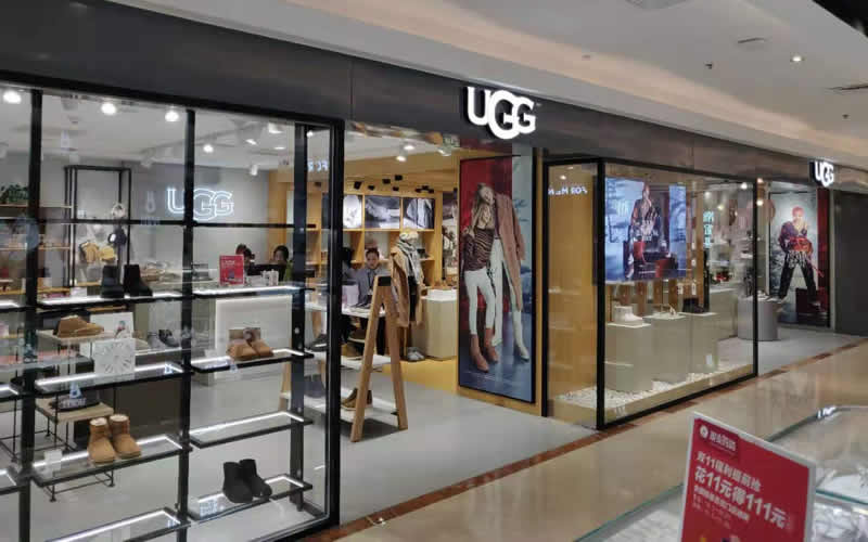 UGG