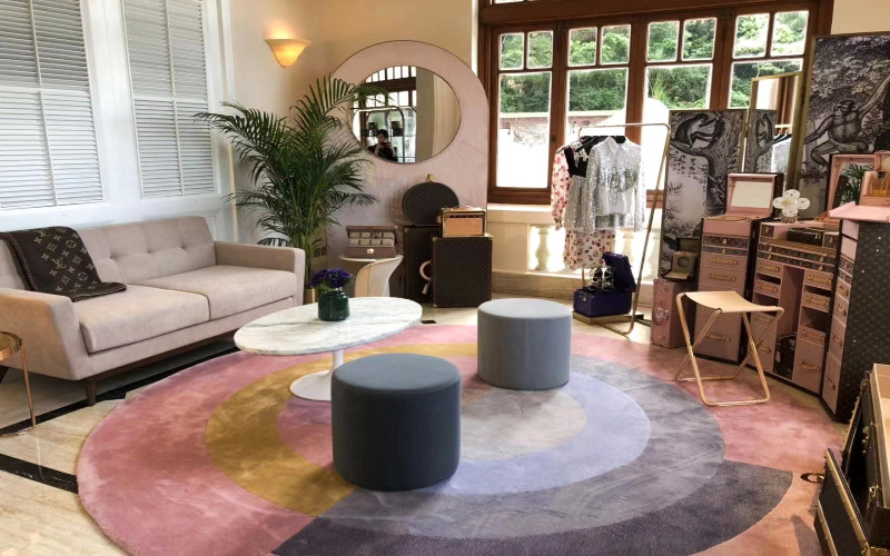 Louis Vuitton Trunk Show